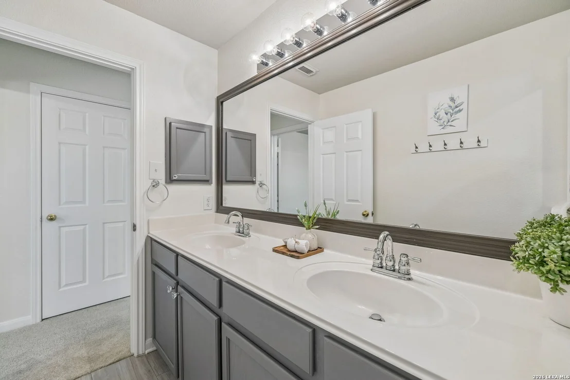 Photo of 2026 Thicket Trail Dr