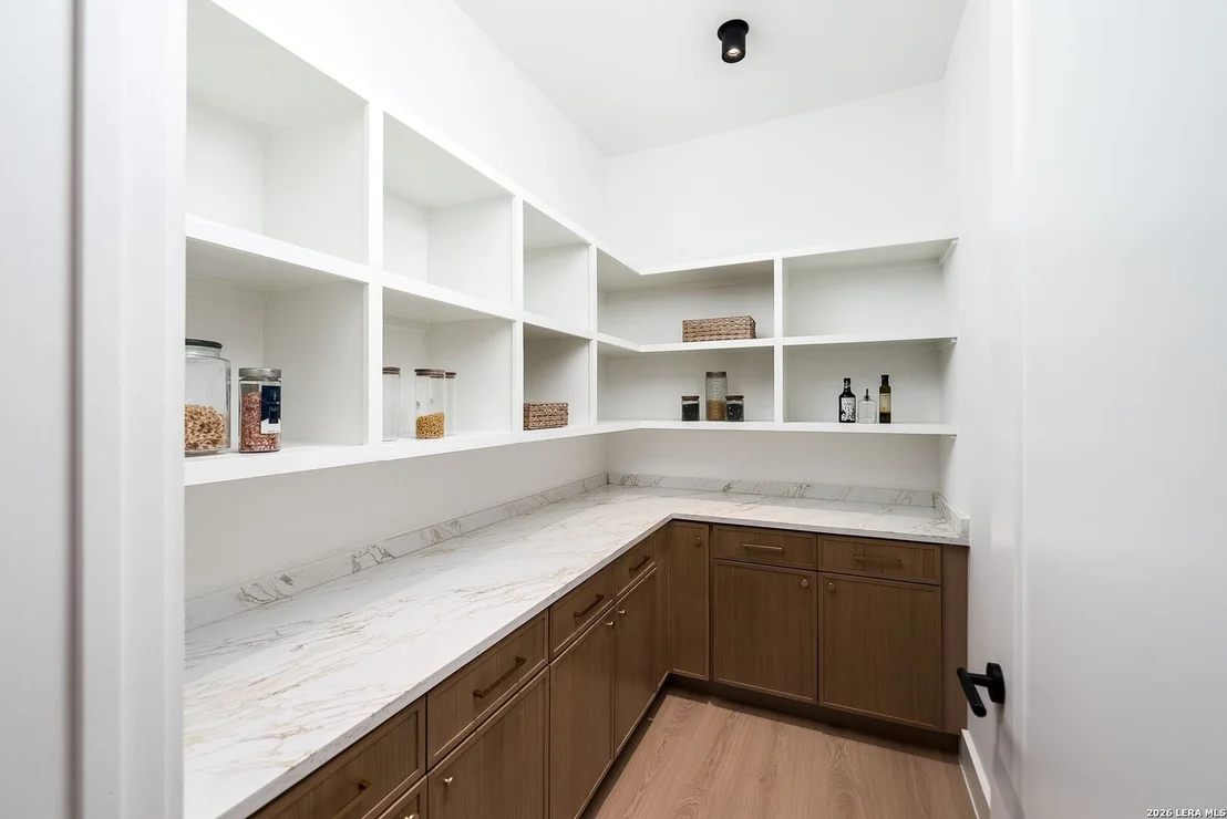 Photo of 16 GRANTHAM GLN