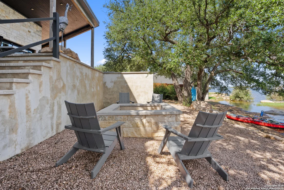 Photo of 106 laguna