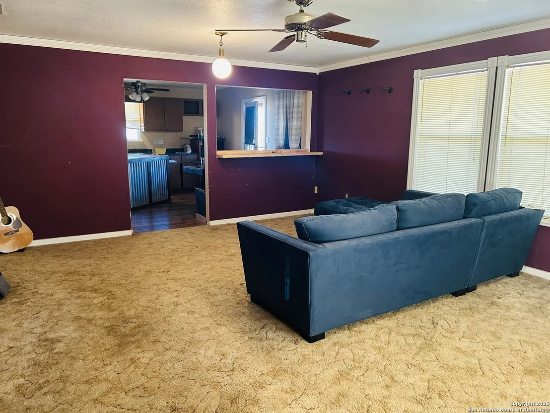 Photo of 406 Hernandez
