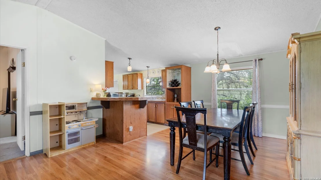 Photo of 164 OAK CV
