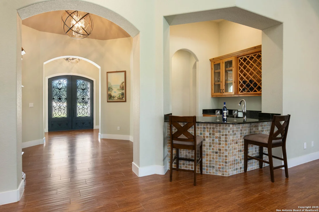 Photo of 832 oak bluff