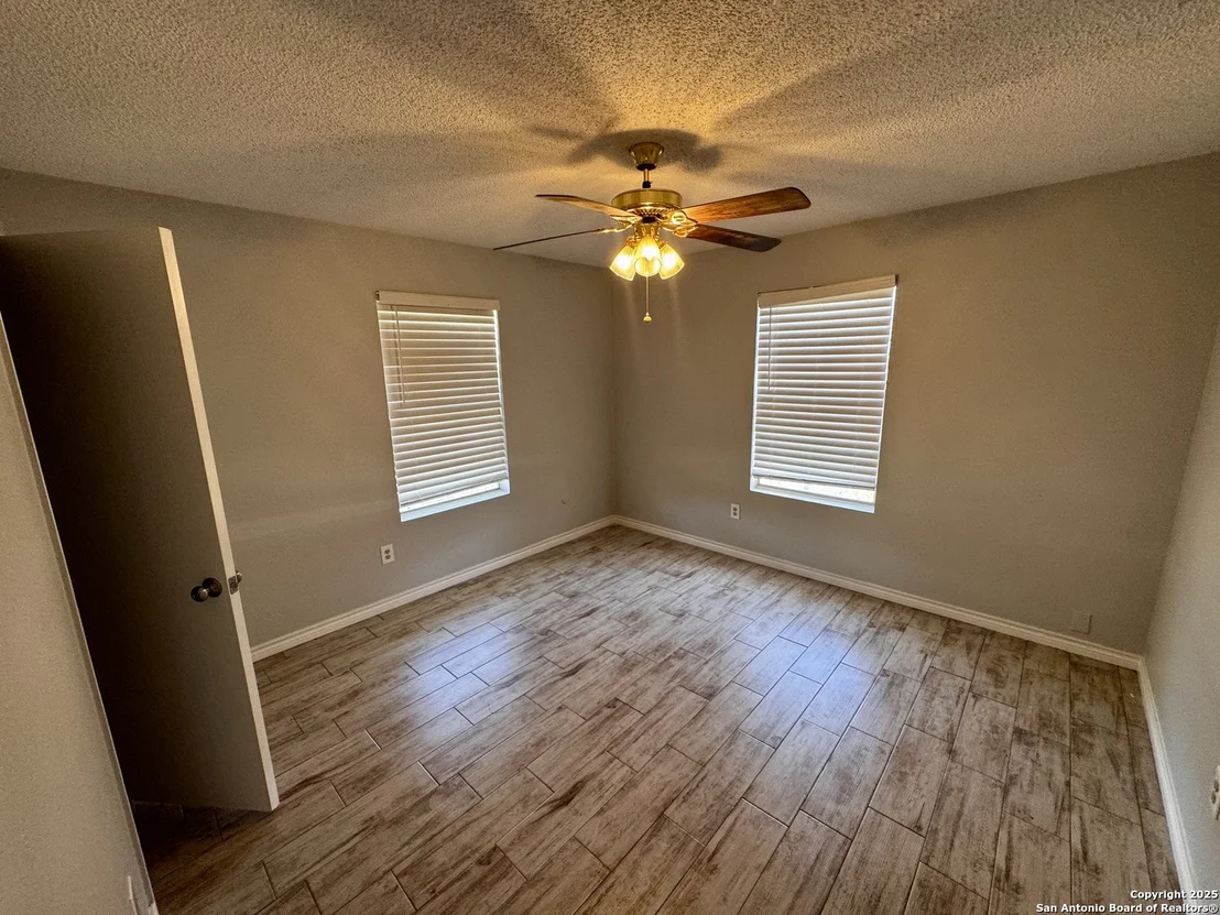 Photo of 512 Low Meadow