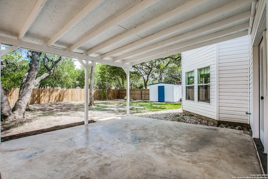 Photo of 261 SAMANTHA DR