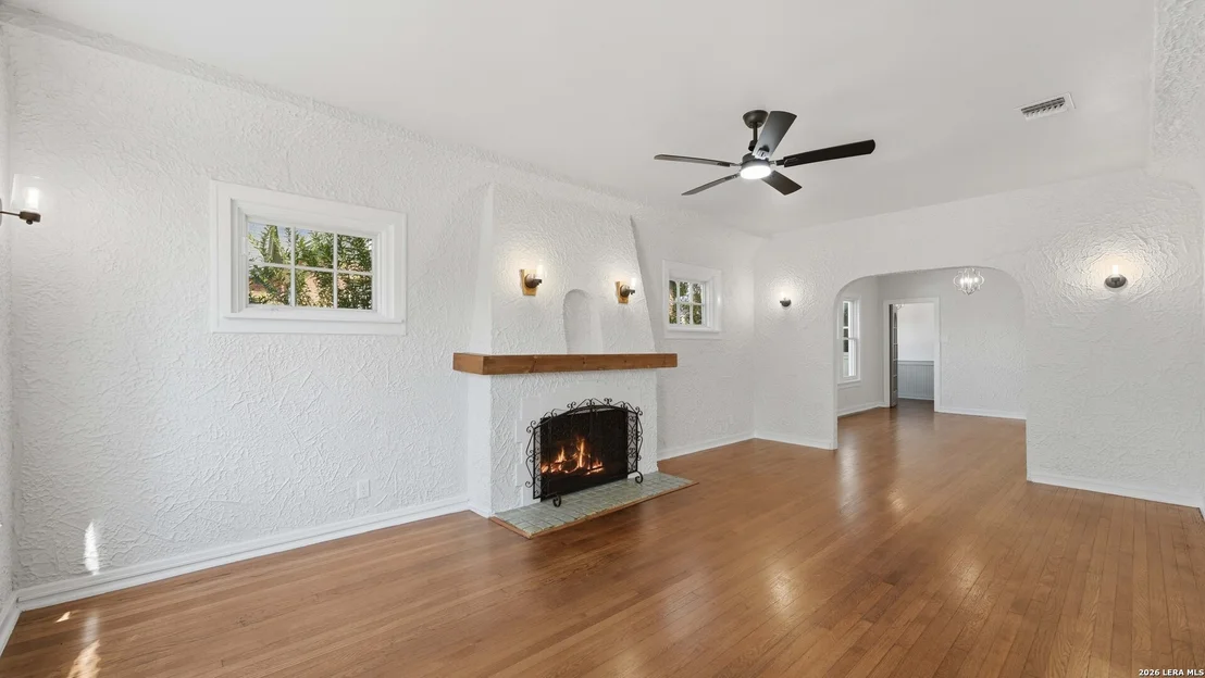 Photo of 237 DONALDSON AVE