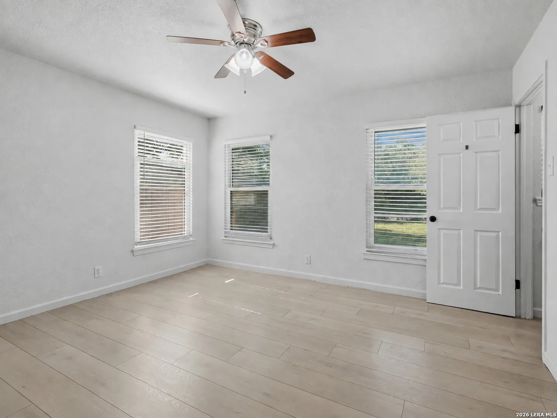 Photo of 258 Antrim Dr