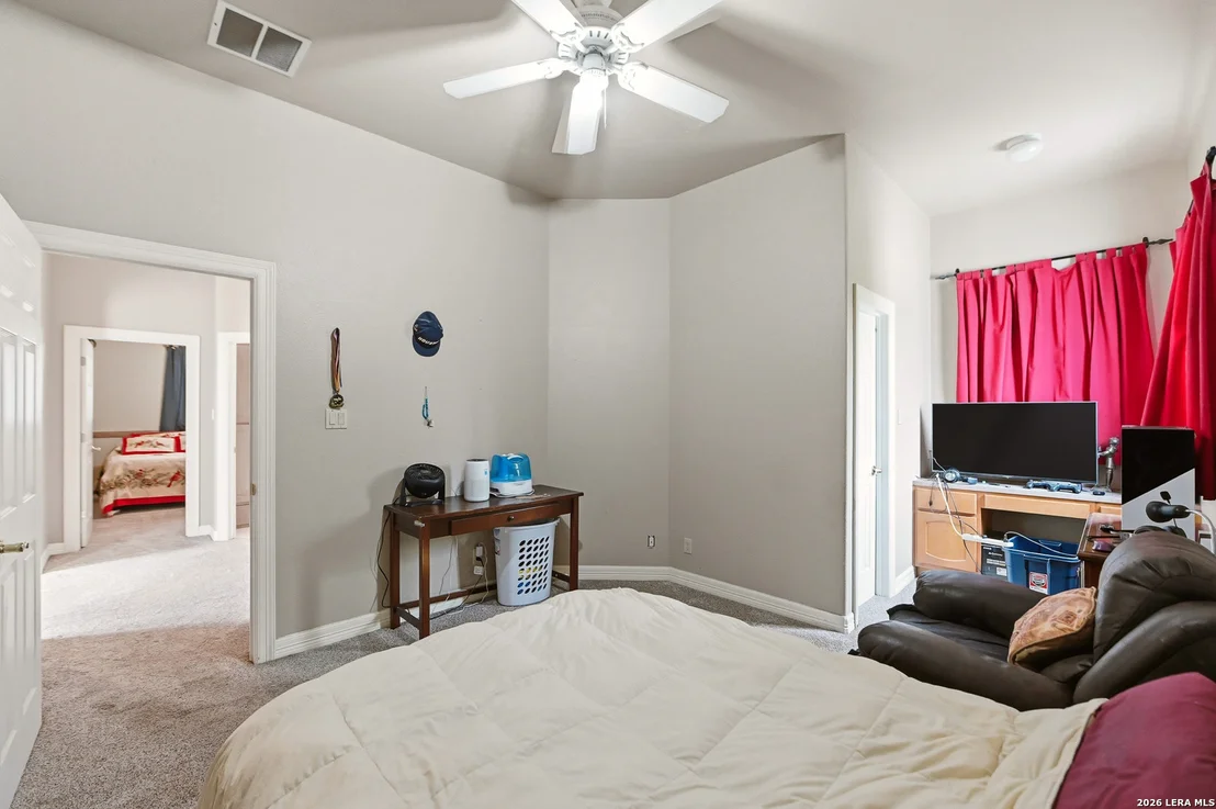 Photo of 752 Taylor Pt