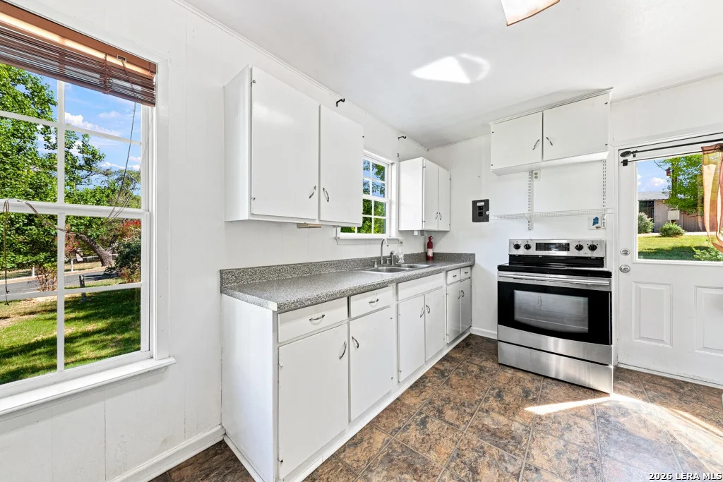 Photo of 103 Lariat Dr
