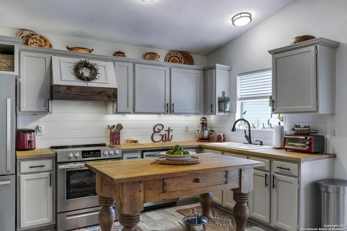Photo of 13642 Princes Knolls
