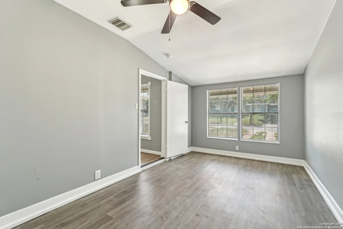 Photo of 2415 Spicewood