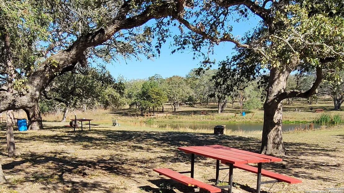 Photo of 876 Evening Shade