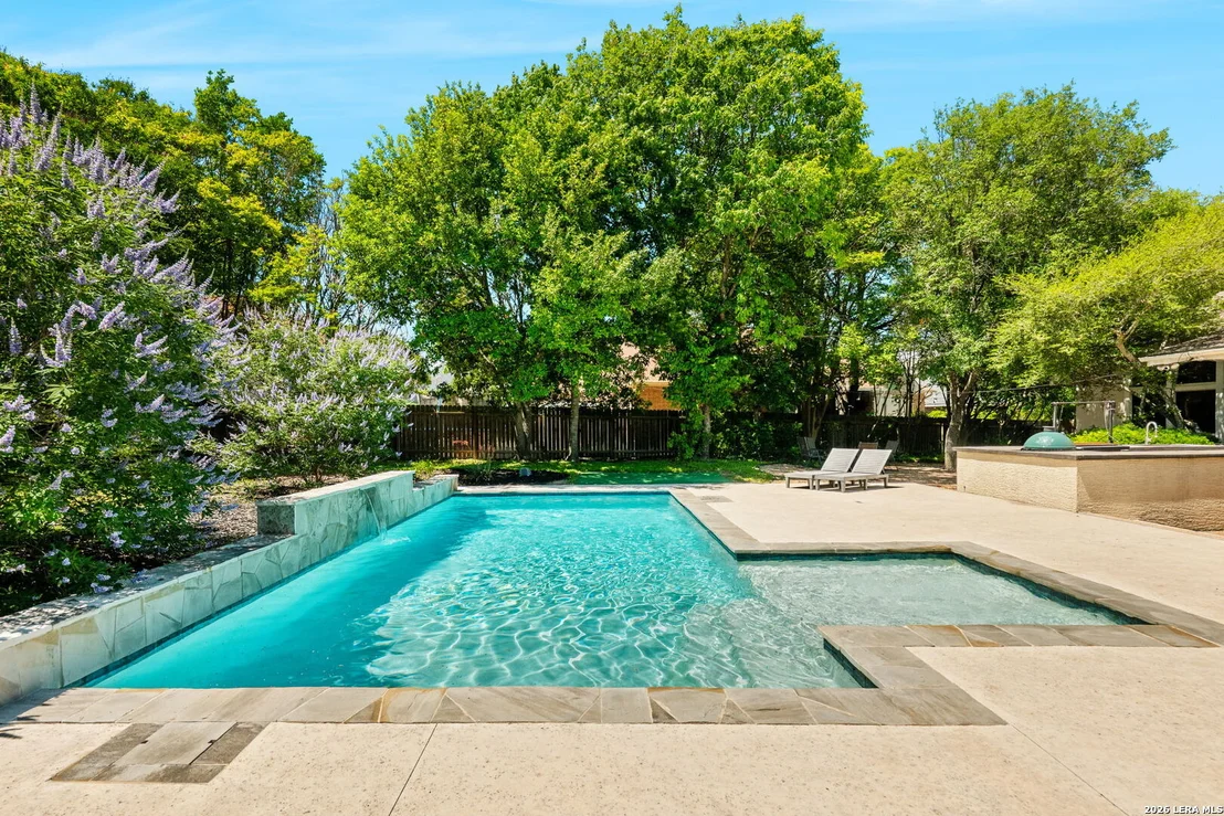 Photo of 8522 FAIRWAY BEND DR