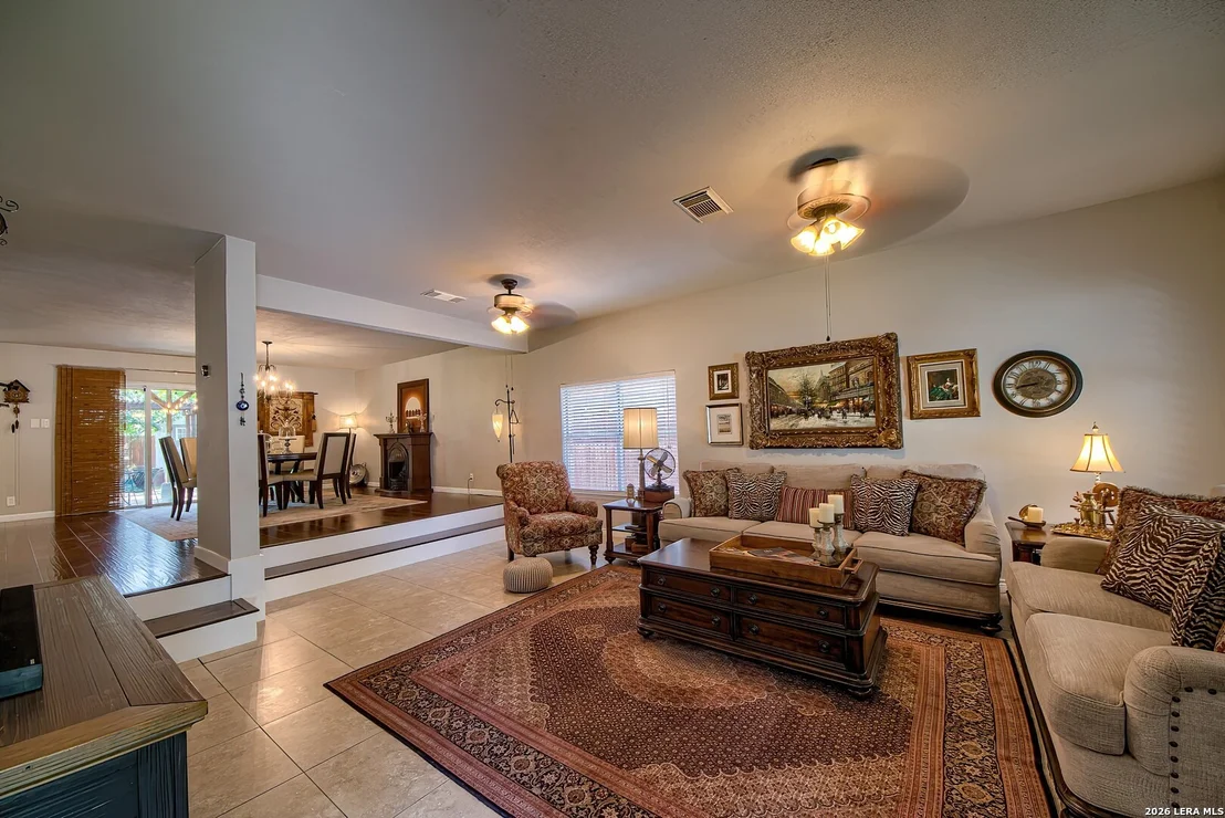 Photo of 2422 Thrasher Oak