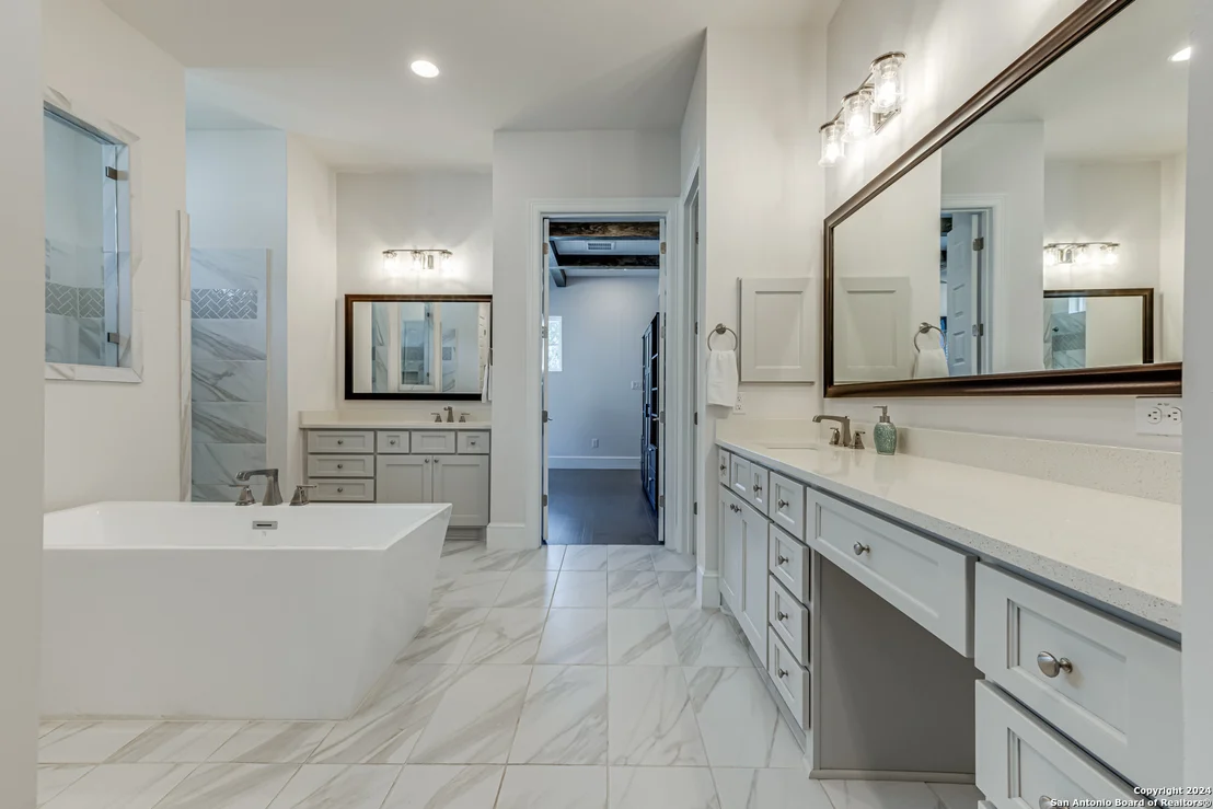 Photo of 4022 ABASOLO