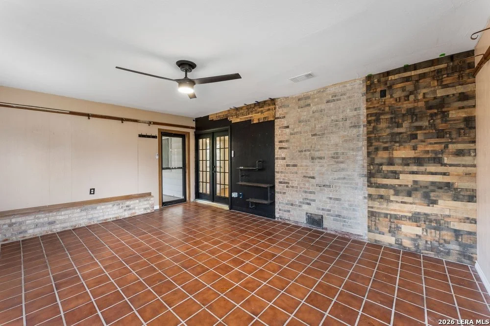 Photo of 3614 Versailles Dr