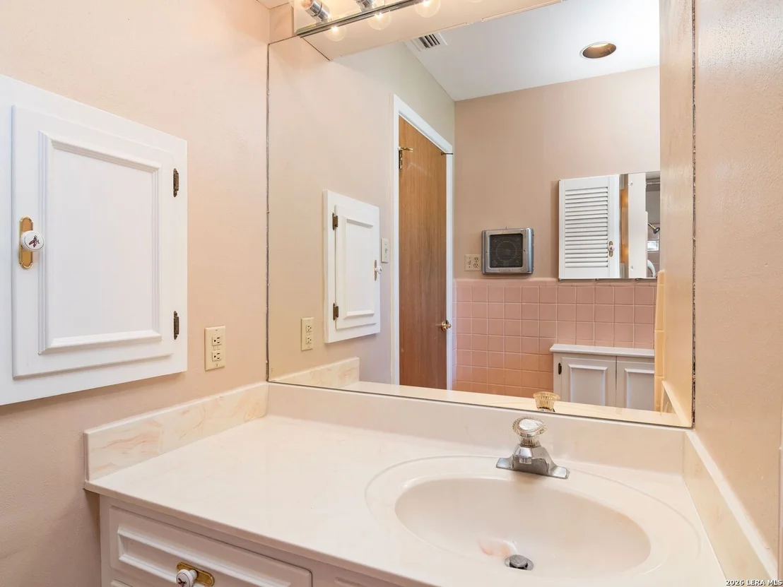 Photo of 104 Herweck Drive