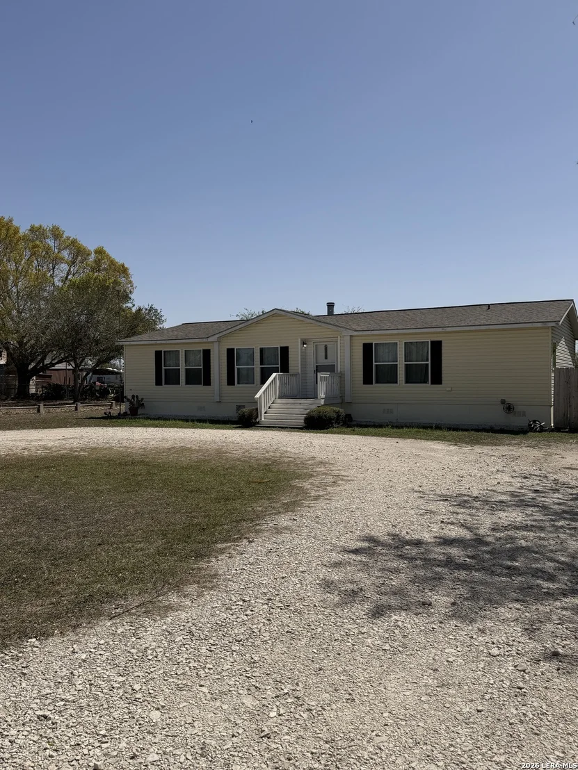 Photo of 2462 Chase Road