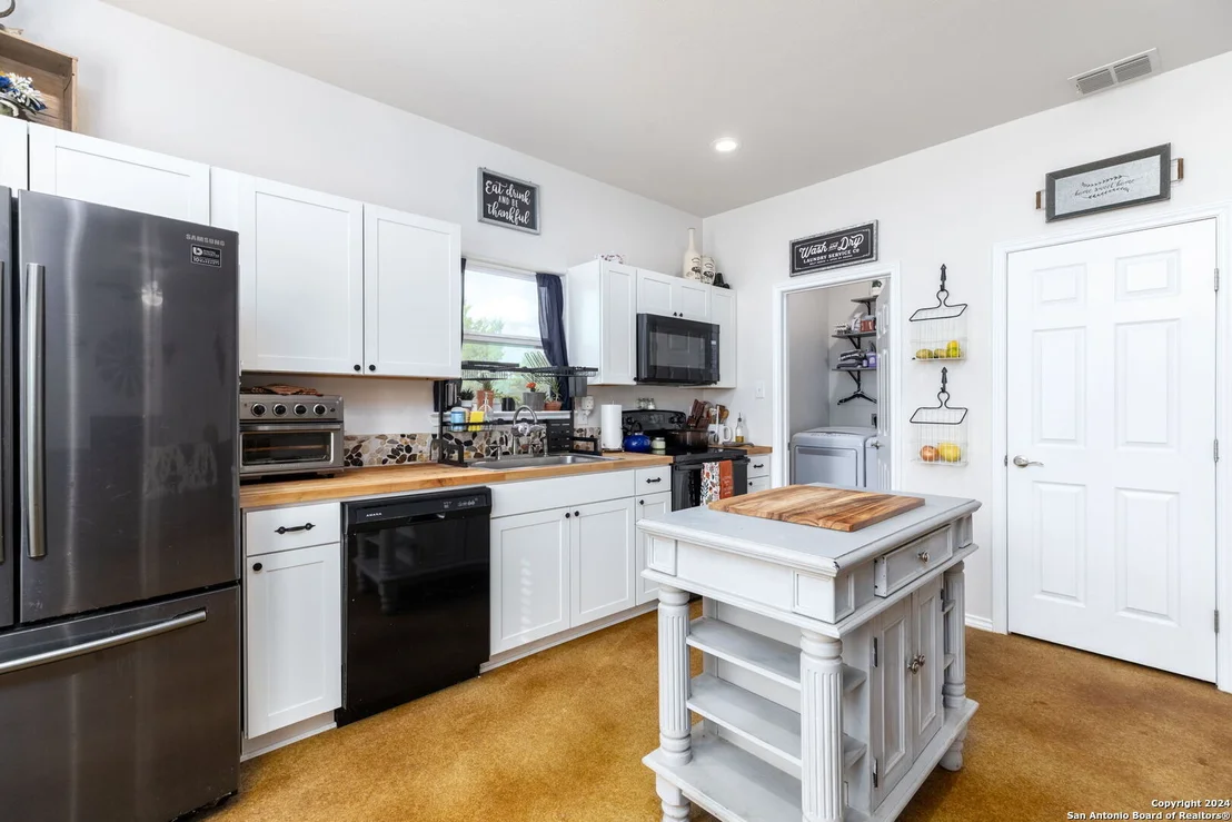Photo of 381 CIMARRON