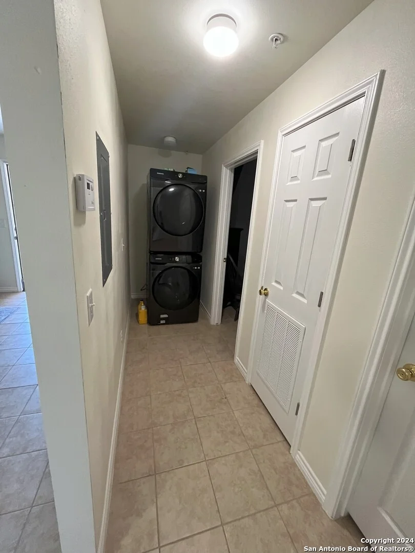 Photo of Unit 11 at 391 S Riverside Dr