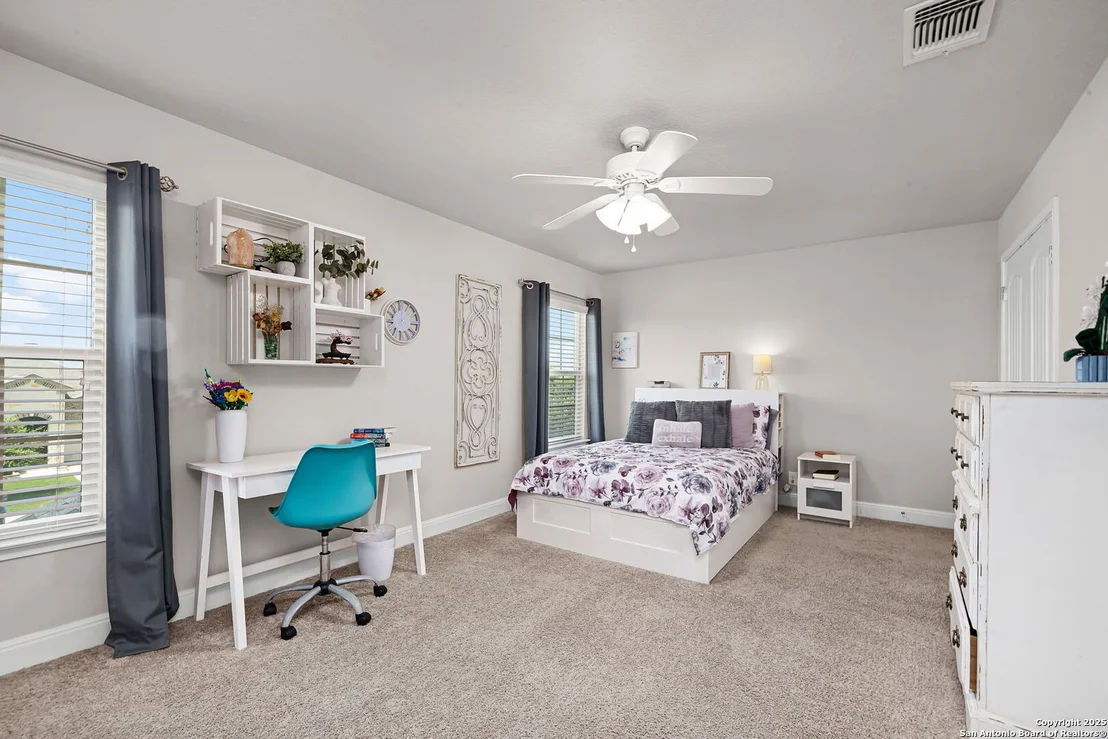 Photo of 124 White Rock
