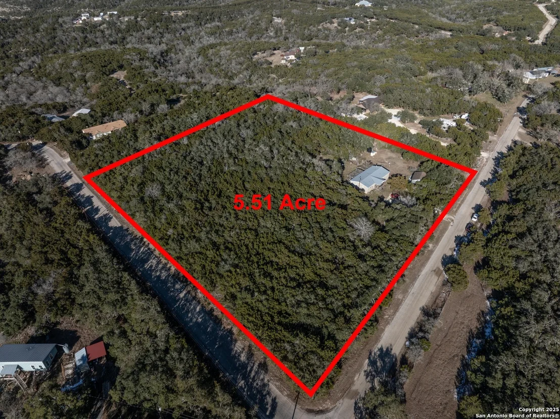 Photo of 108 LIVE OAK PASS