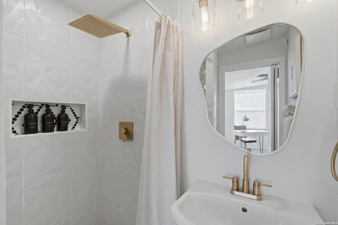 Photo of 414 Clower
