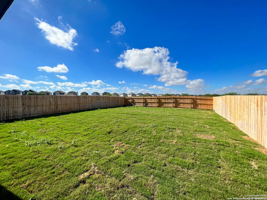 Photo of 4555 Whispering Oak