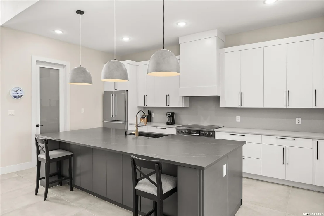 Photo of 330 PRESTON TRL