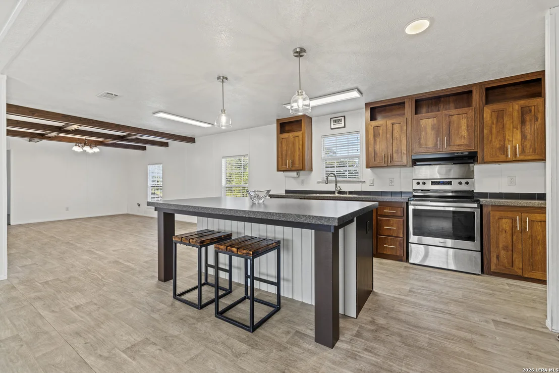 Photo of 429 Spanish Oak