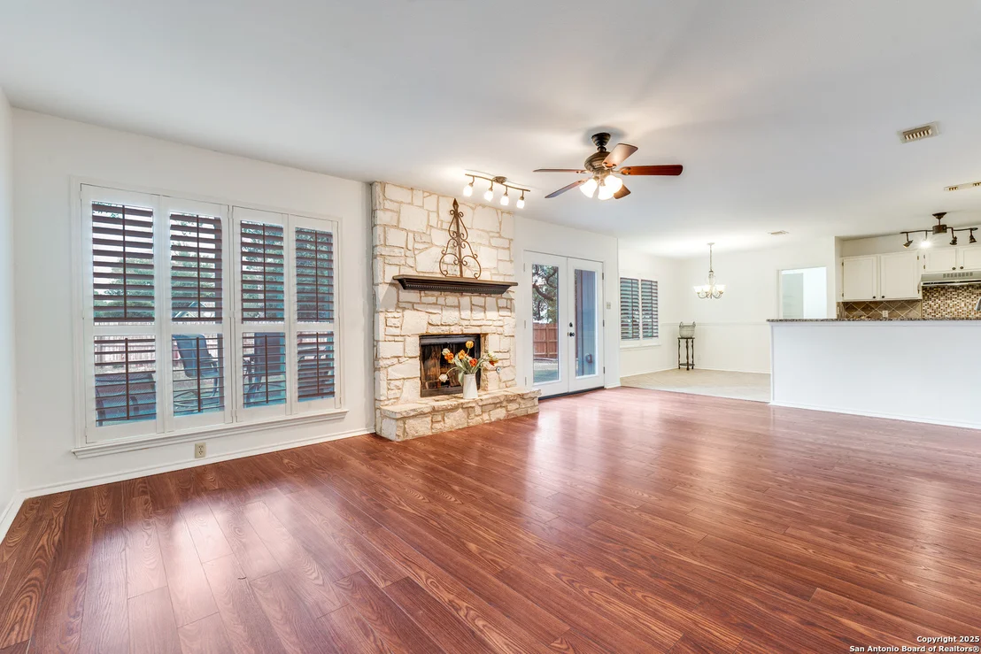 Photo of 13734 pebble point
