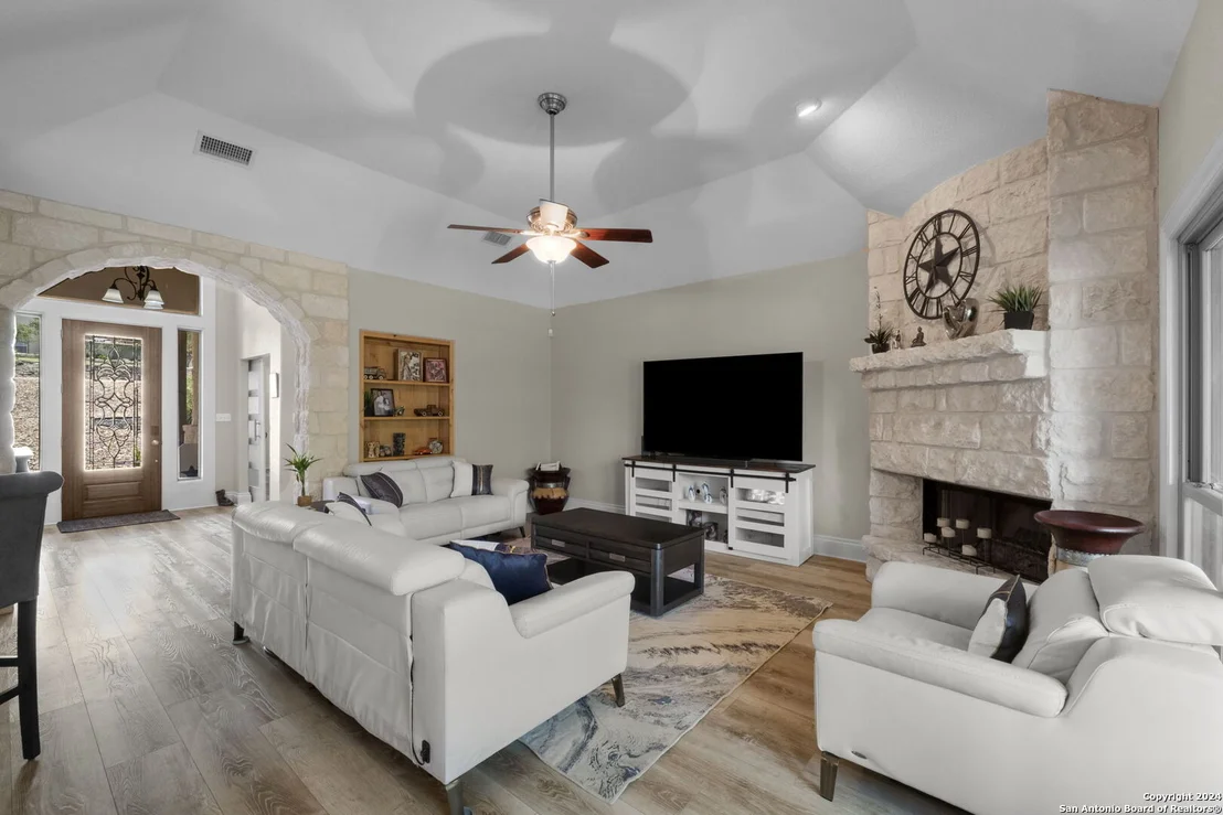 Photo of 215 COMAL RUN