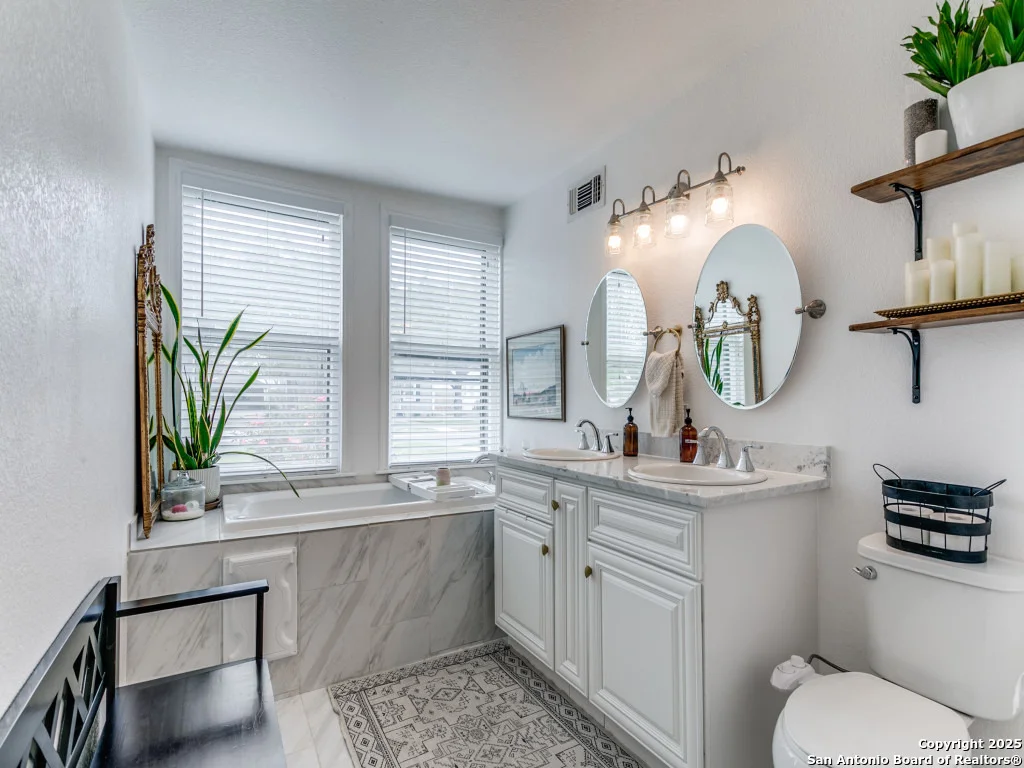 Photo of 223 Thorain