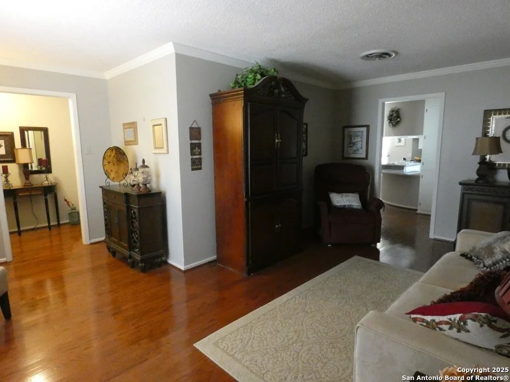 Photo of 218 Kessler Lane