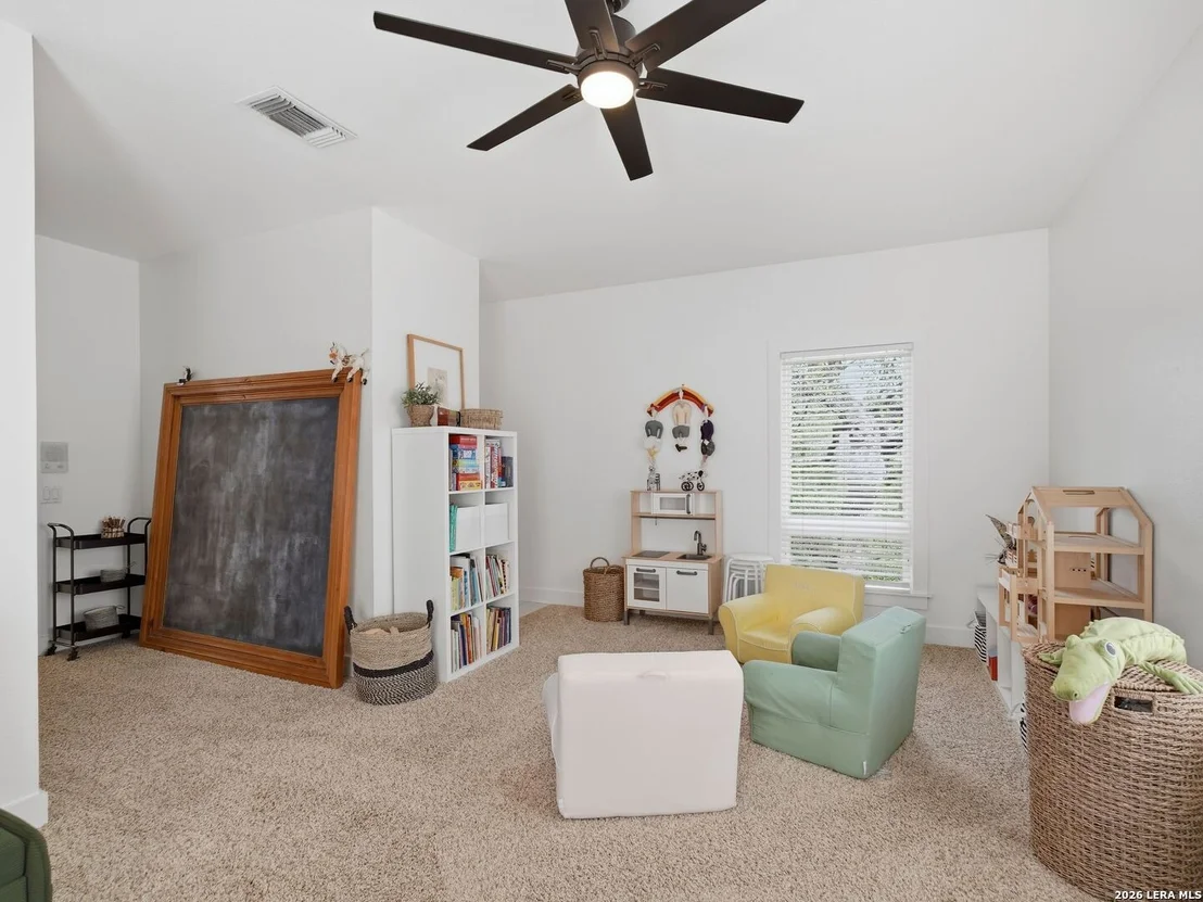 Photo of 2355 Oakland Bend