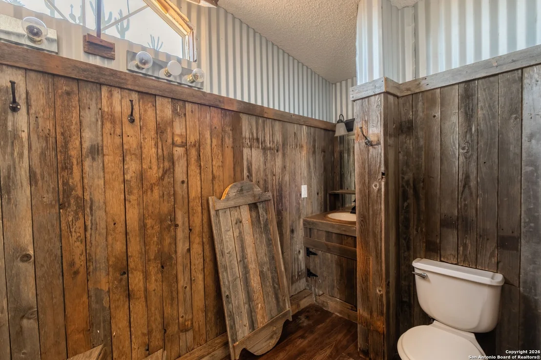 Photo of 985 County Road 307