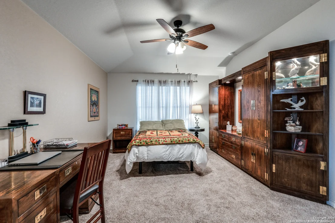 Photo of 605 Great Plains