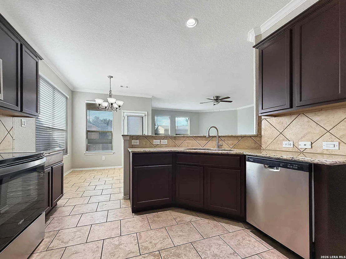 Photo of 584 SADDLEHORN WAY