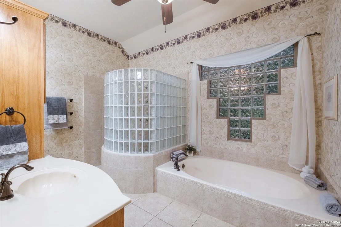 Photo of 15271 Chinquapin