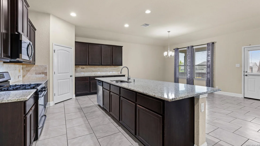 Photo of 137 White Rock