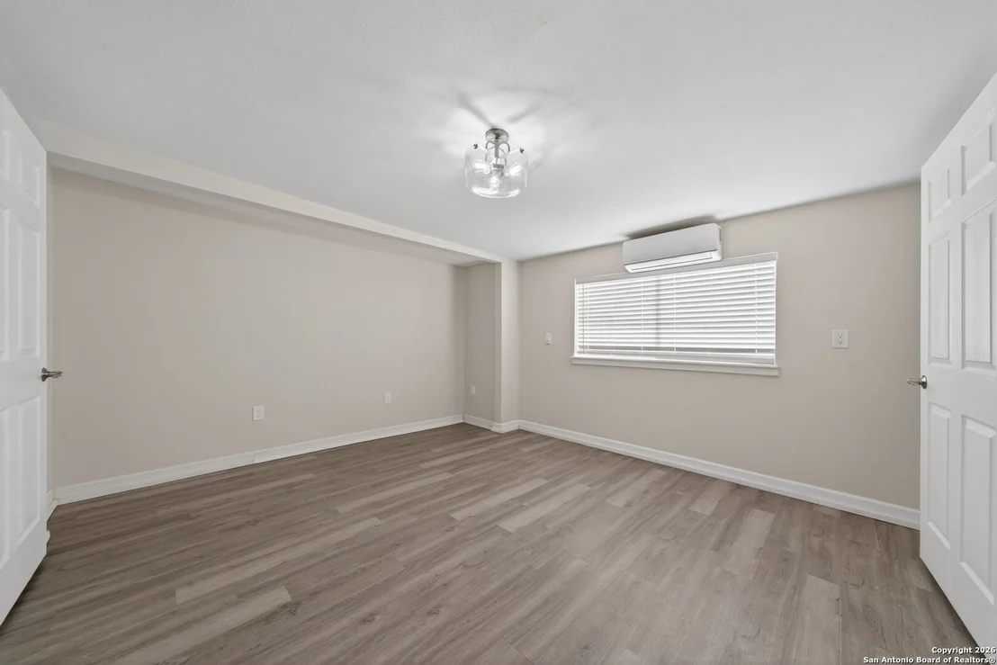 Photo of 1013 North Blvd