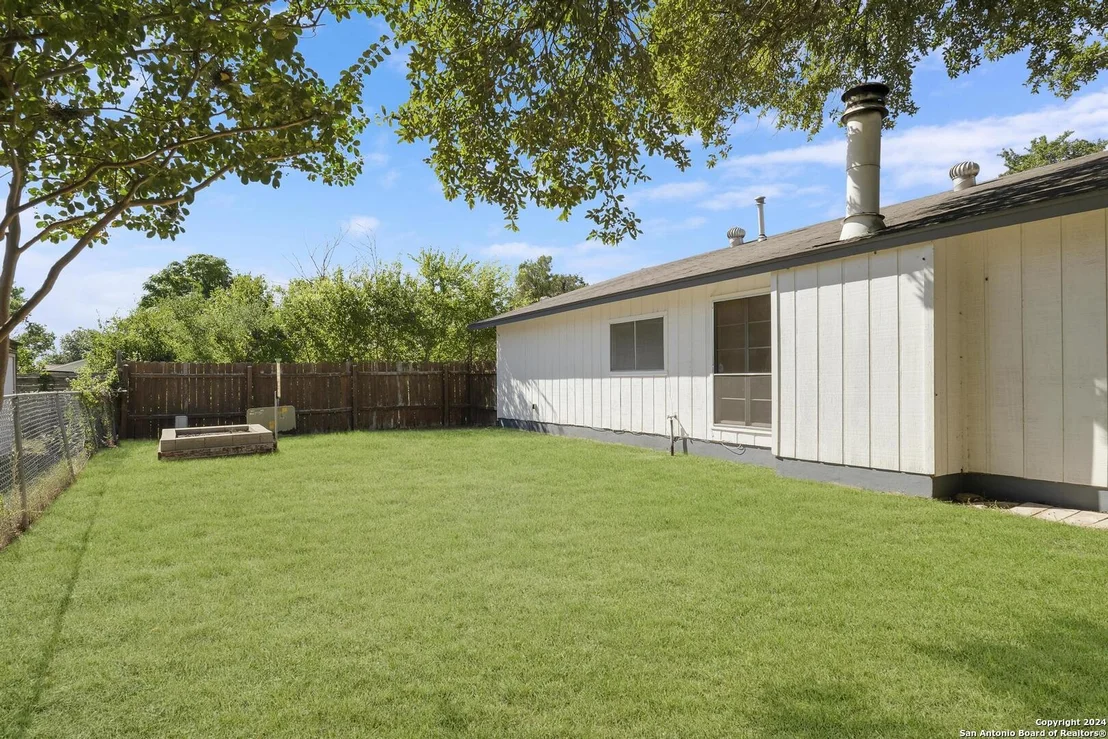 Photo of 3334 Meadow