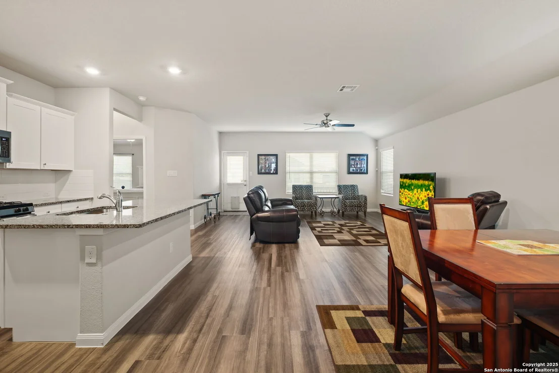 Photo of 5906 Akin Run