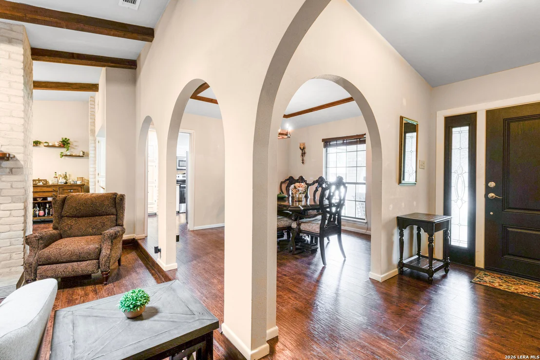 Photo of 1406 BUTTON LN