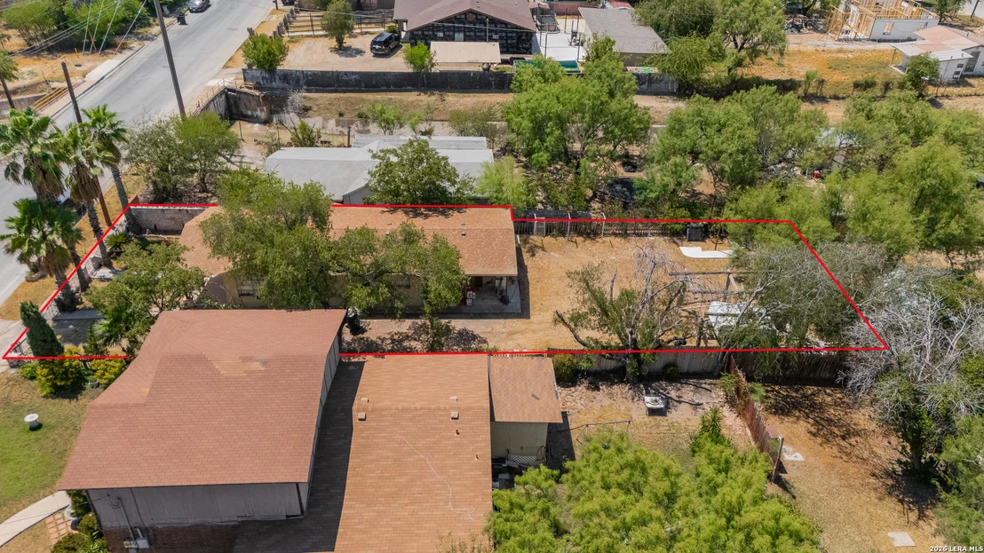 Photo of 819 N Comal