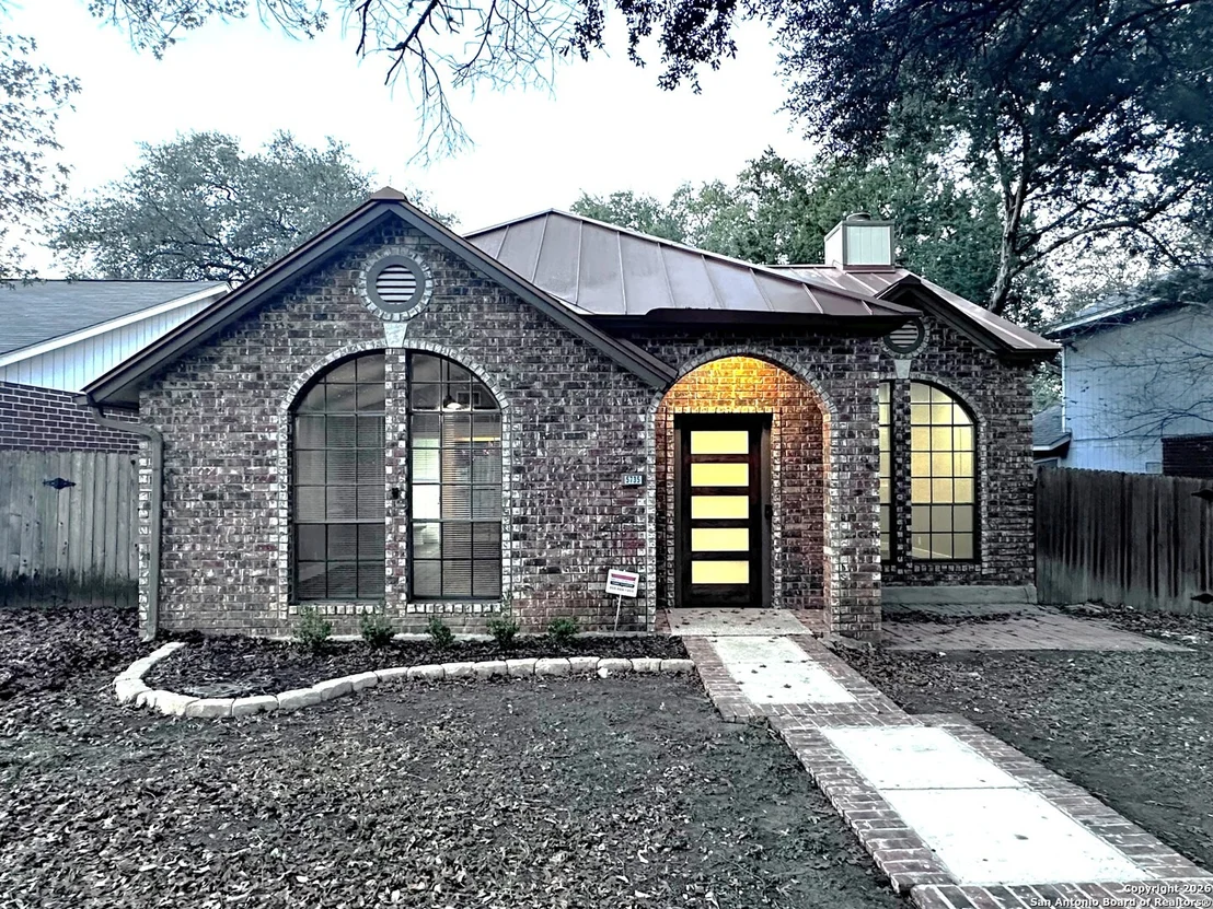 Photo of 5735 Cedar