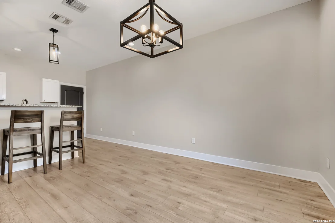 Photo of 722 GROSVENOR
