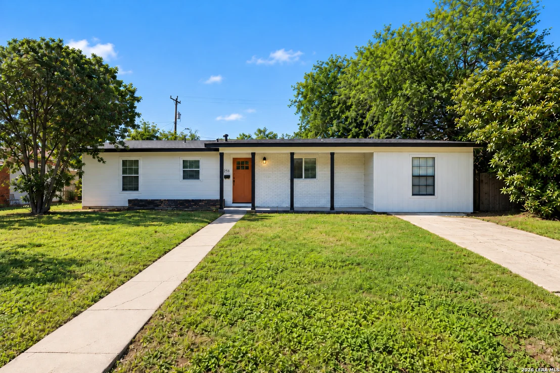 Photo of 258 Antrim Dr