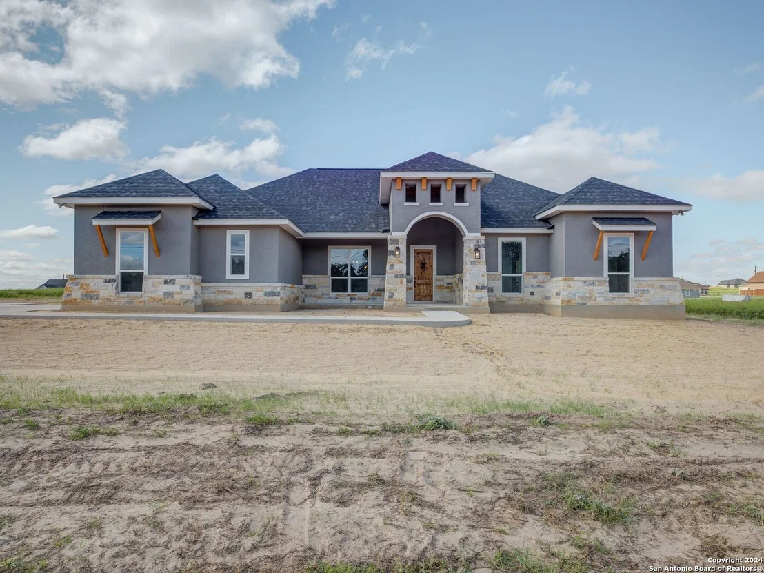 Photo of 1027 CR 319