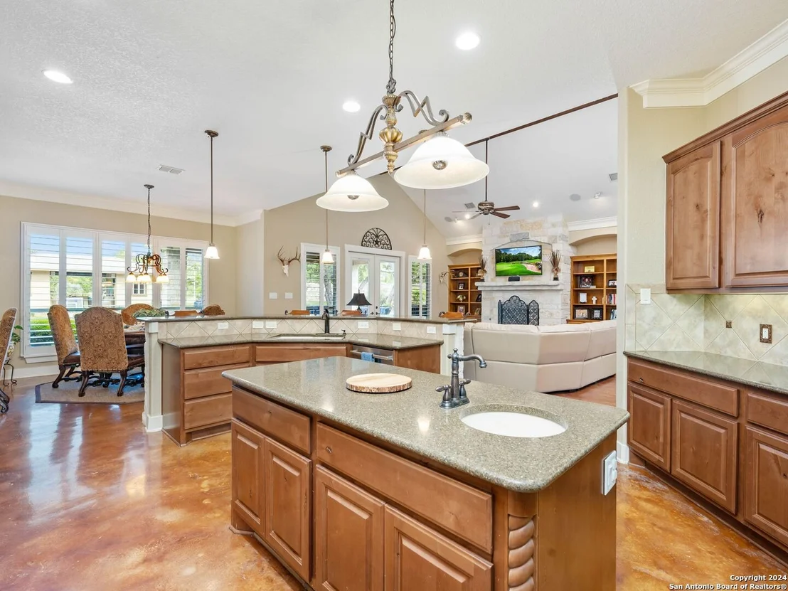 Photo of 676 Long Meadows