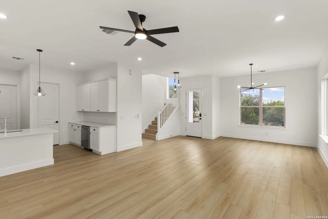 Photo of 102 Magnolia Cir